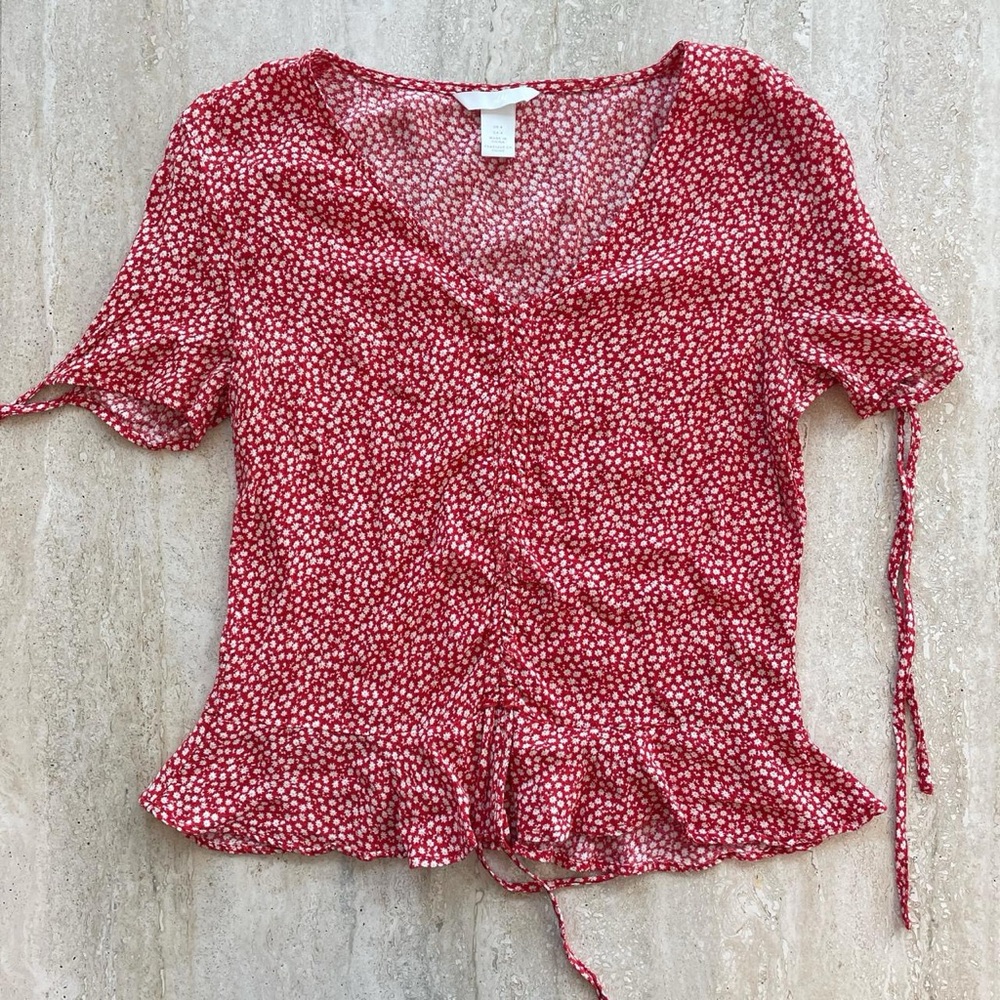 H&M Red & White Floral Top size 4.